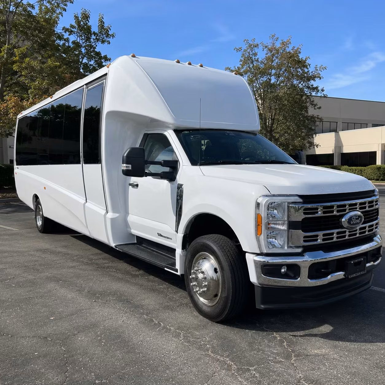 coachbuselizabeth com will help you lock in minibus rentals for smaller elizabeth prom groups