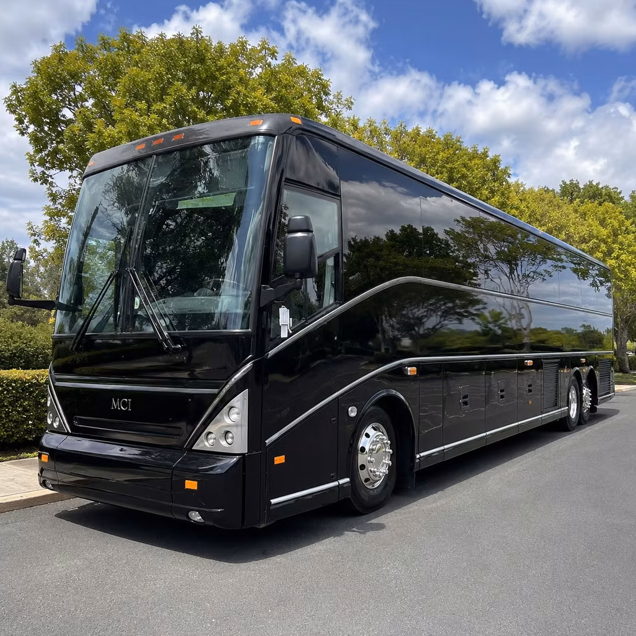 employee shuttle services that keep elizabeth commuters moving